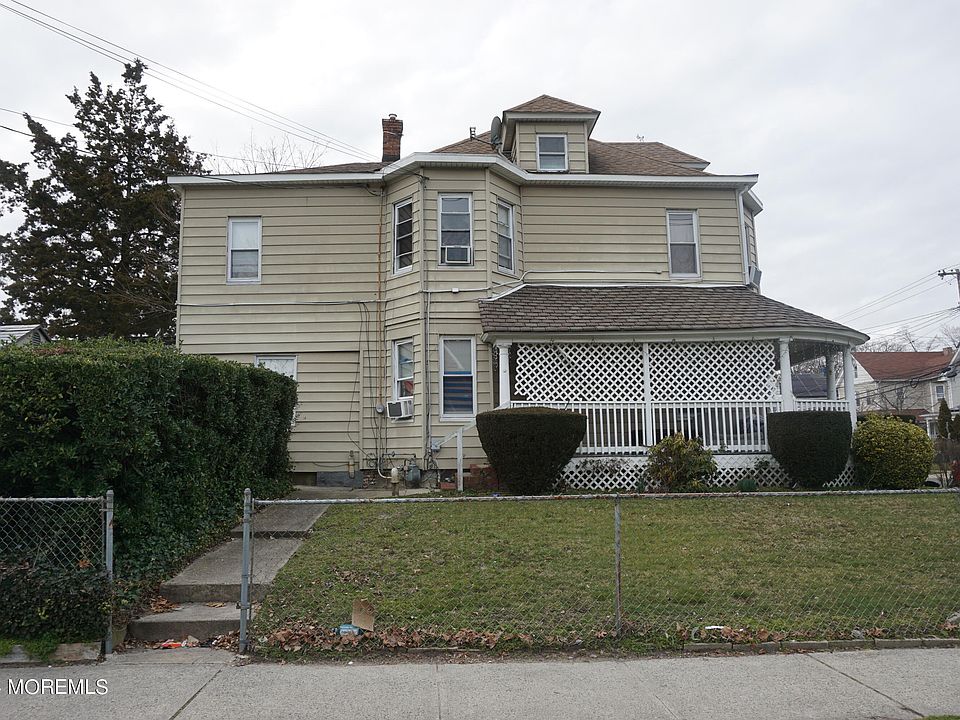 2nd image of 1100 Monroe Avenue