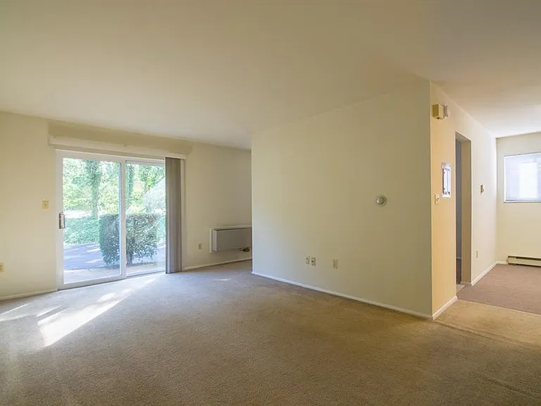 2344 Glenheath Dr — Photo 11