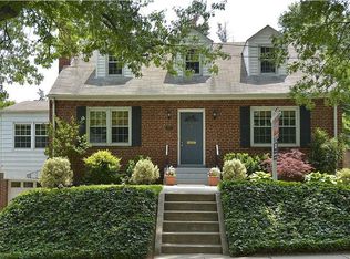 1900 Rookwood Rd, Silver Spring, MD 20910