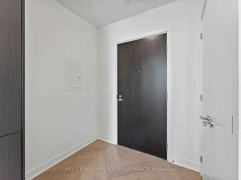 11 Yorkville Ave #2907 — Photo 3