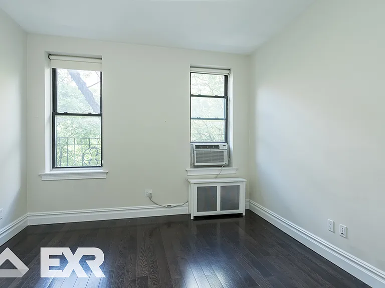 526 W 111th St #4CC — Photo 9