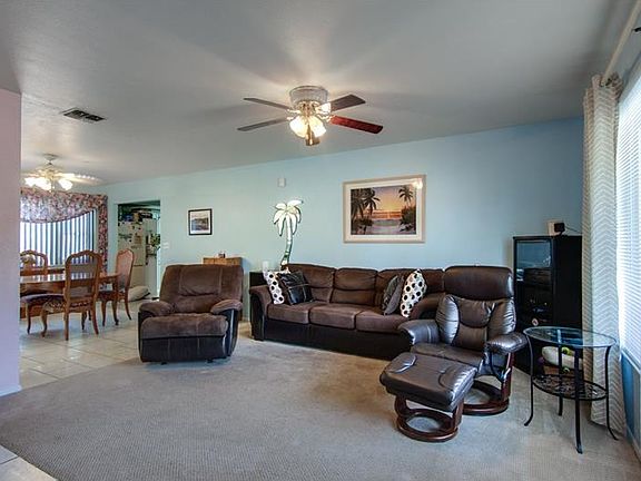 4th image of 21261 Wardell Ave