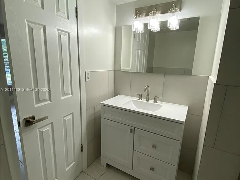 455 S Pine Island Rd #110C — Photo 15