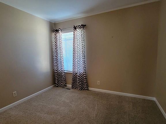 3rd image of 14 Villa Dr