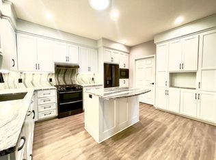 12022 Vermillion St NE UNIT B, Blaine, MN 55449