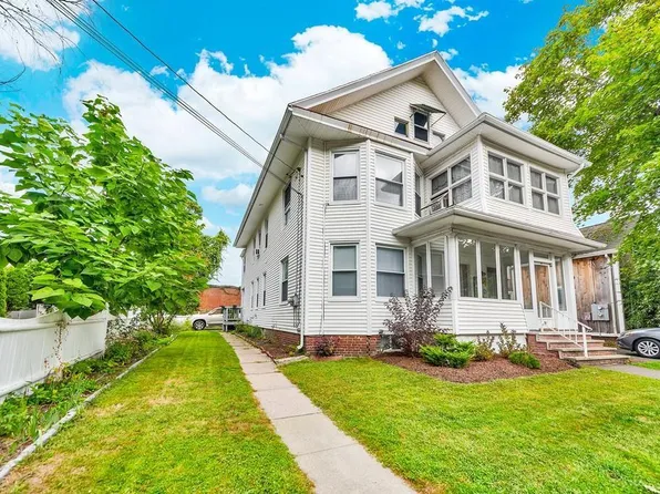 18 Fruit St #B, Northampton, MA 01060