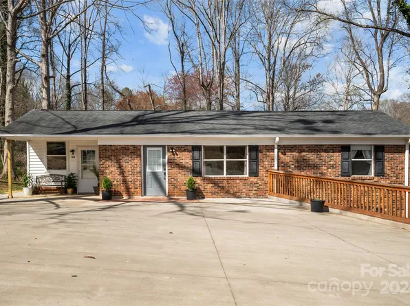 132 Hedgeland Dr, Forest City, NC 28043