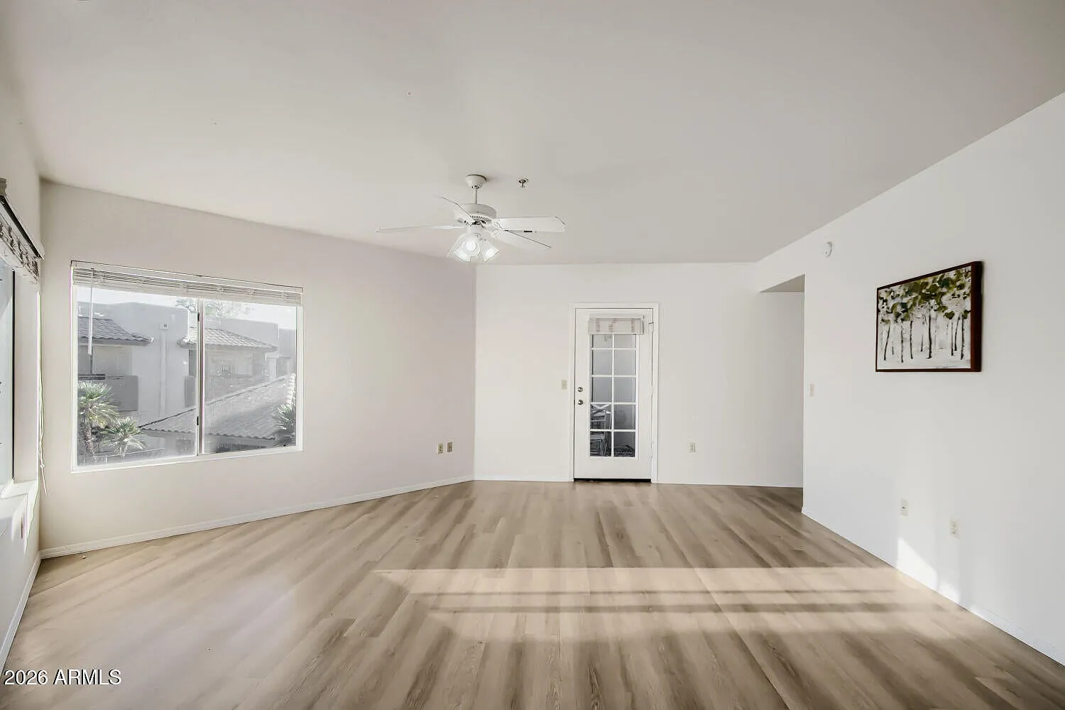3 bed, 1070 sqft, $1,995 — Photo 4