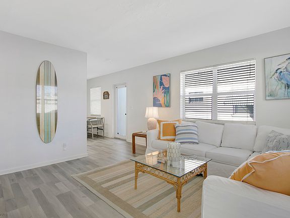 3rd image of 157 E 25th Street