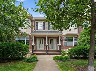 1550 Zarthan Ave S Unit 512, Saint Louis Park, MN 55416