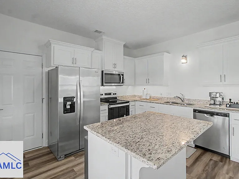 16 Crawford Ct — Photo 5
