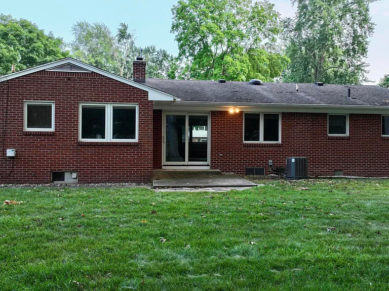 4110 Briarcrest Rd — Photo 7