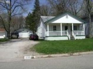 29620 Bretton St, Livonia, MI 48152