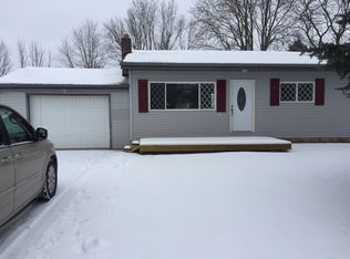 2044 E Carleton Rd, Adrian, MI 49221