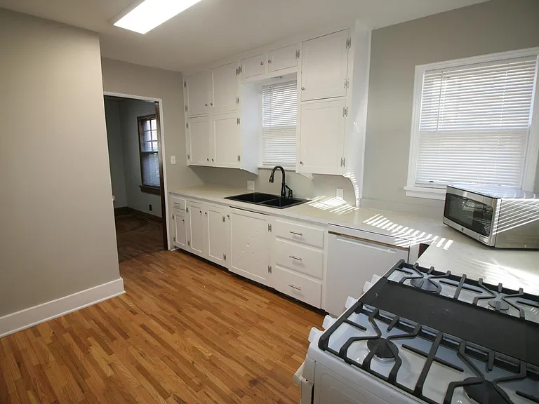 1411 W Murdock St — Photo 11