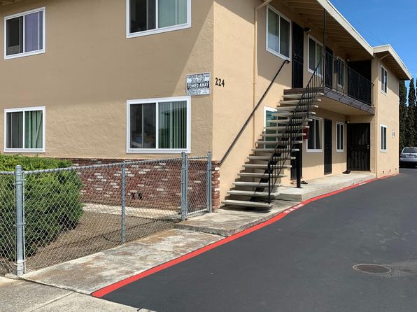224 Eastside Dr APT 2