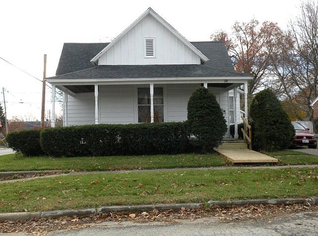 1st image of 22 E Roselawn St
