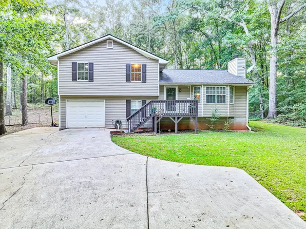 271 Laurel Ln, Carrollton, GA 30116