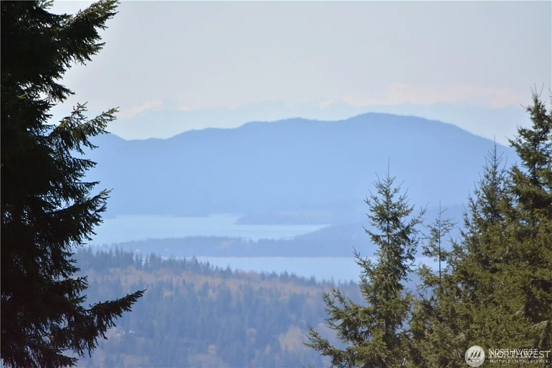 11 Academy Highlands photo 1