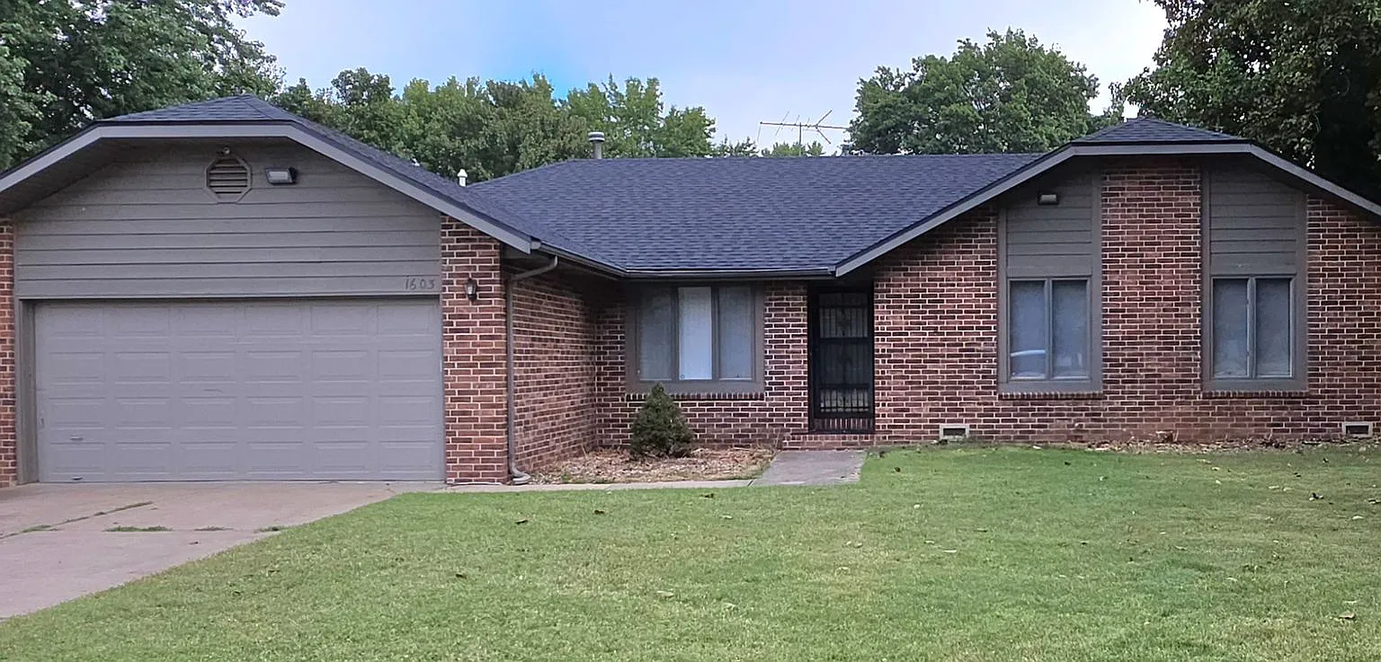 All Brick 3 Bedroom 2 Bathroom home in Kickapoo school district for $1795! — Photo 1