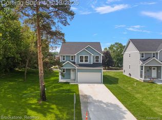 4315 Major Ave, Waterford, MI 48329