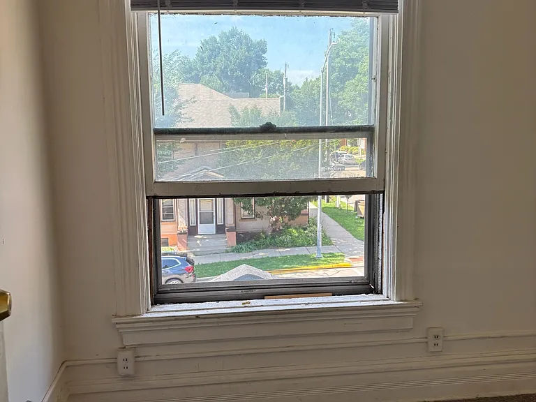 319 N Pinckney St #2 — Photo 8