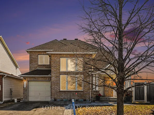 2243 Esprit Dr, Ottawa, ON K4A 4Z4