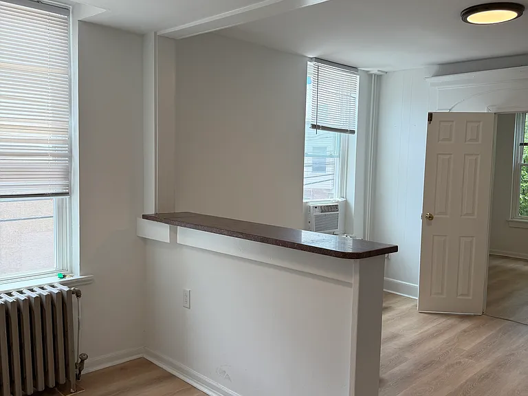 613 S 8th St #2 — Photo 8