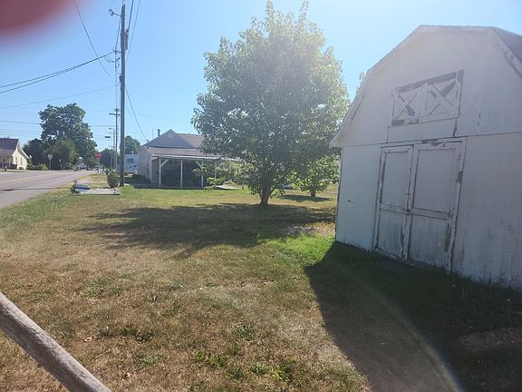4th image of 1031 N Anderson St