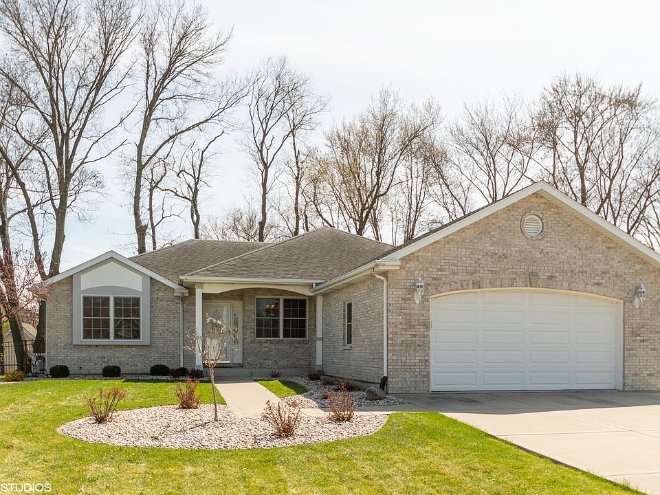 1st image of 873 Winchester Green Dr