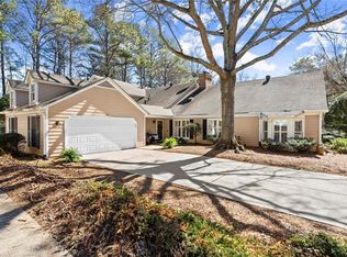108 Great Oaks Ln, Roswell, GA 30075