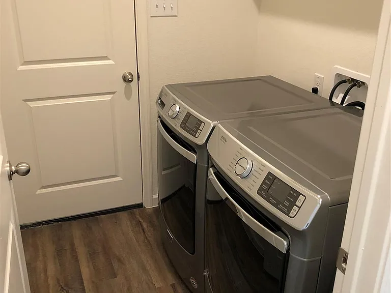6521 Trident Ct — Photo 21