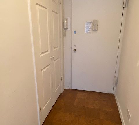 5th image of 300 W 55th St APT 4S