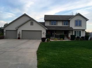2780 Mayflower Rd, Green Bay, WI 54311