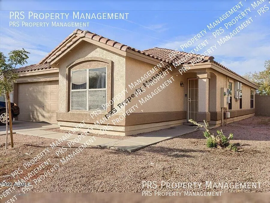 Building Photo - 1042 S Clancy Cir