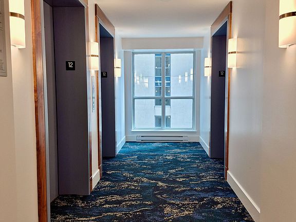 3rd image of 242 Rideau St #1208