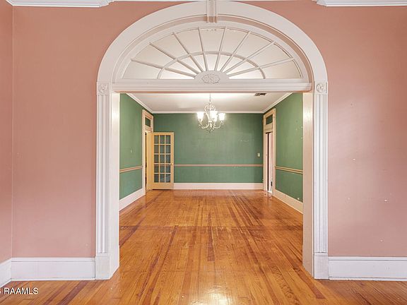 4th image of 709 E Lafayette St