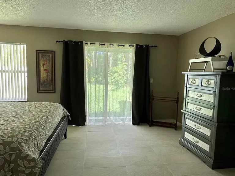 28 Edward Dr — Photo 15