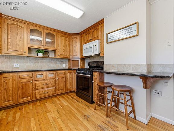 2nd image of 2950 E Main St