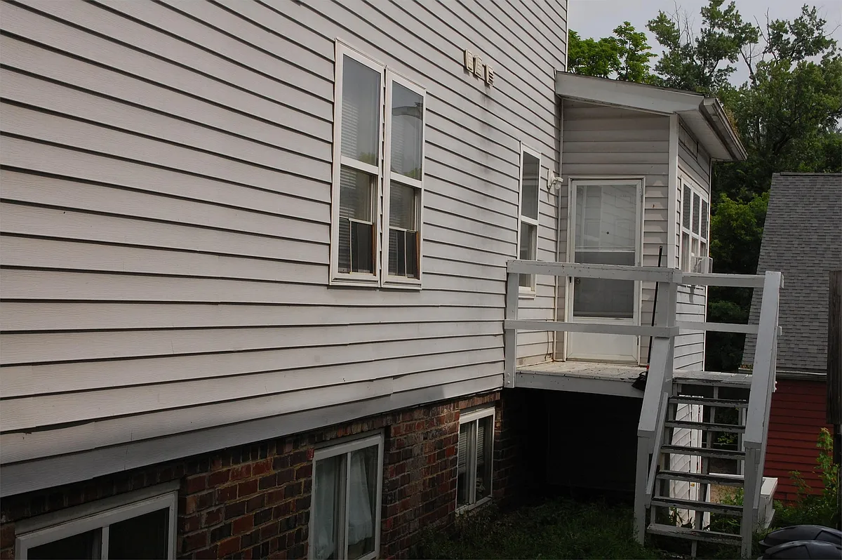 Building Photo - 40 E State St #B