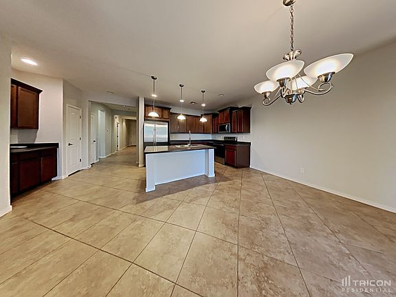 5th image of 40484 W Parkhill Dr