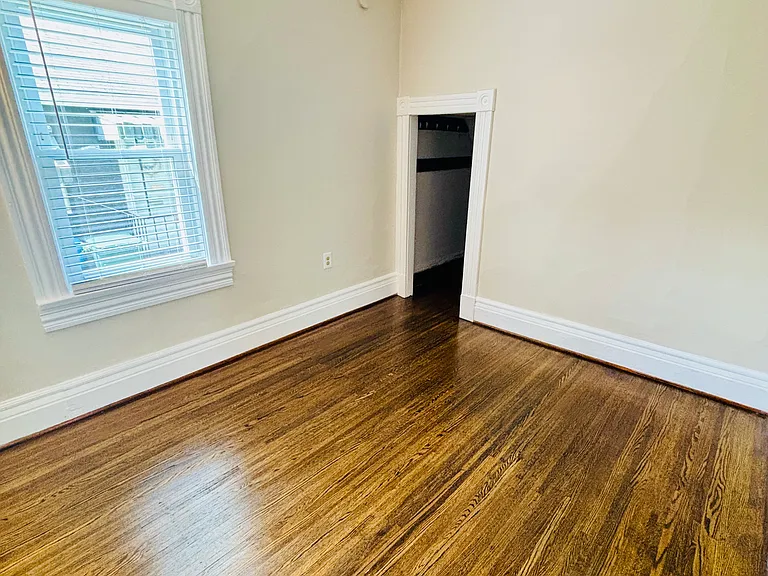 77 Caroline St #1 — Photo 18