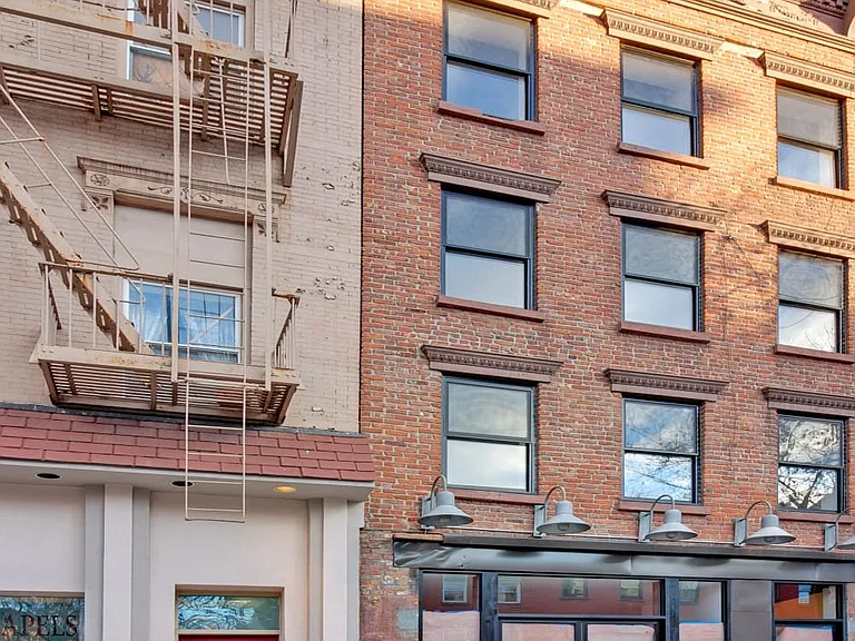 173 Court St #3A — Photo 2