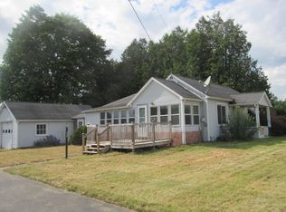 523 Picketts Corners Rd, Saranac, NY 12981