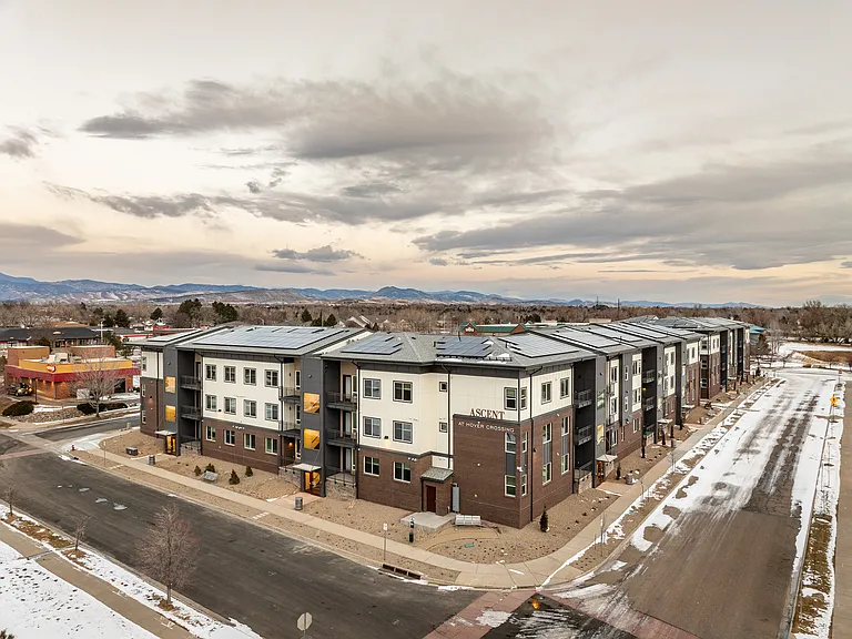 Ascent at Hover Crossing — Photo 16
