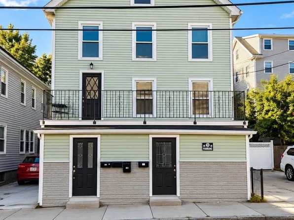 321-323 Lawrence St, Lowell, MA 01852