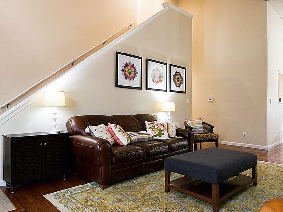 5th image of 4318 E Whitley Dr