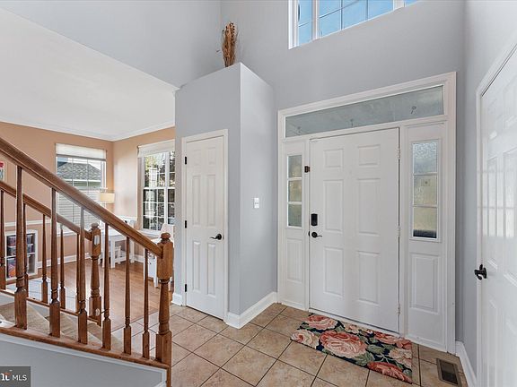 5th image of 1248 Barksdale Dr NE