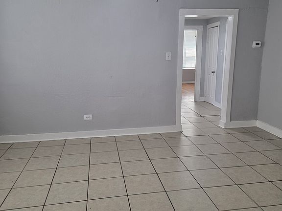 4th image of 4302 W Flournoy St #3