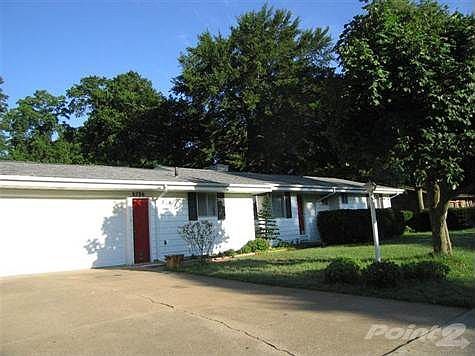3rd image of 8786 Maplewood Dr